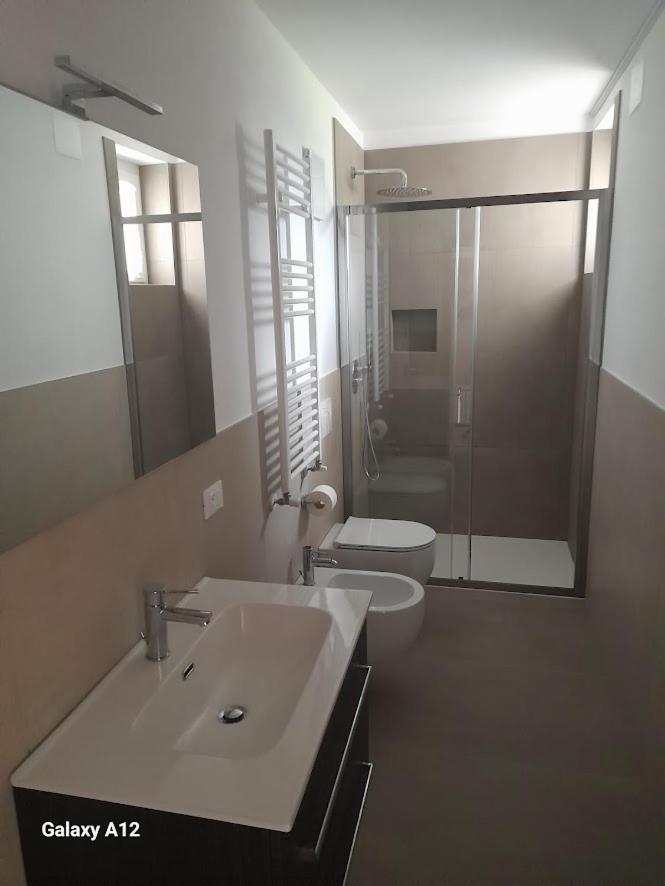 Appartamenti Penasa Renato Commezzadura Extérieur photo
