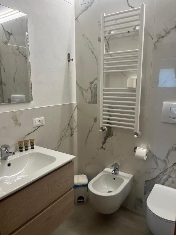 Appartamenti Penasa Renato Commezzadura Extérieur photo