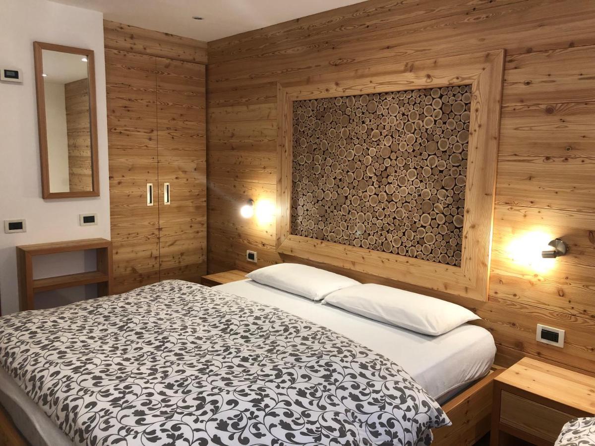 Appartamenti Penasa Renato Commezzadura Extérieur photo